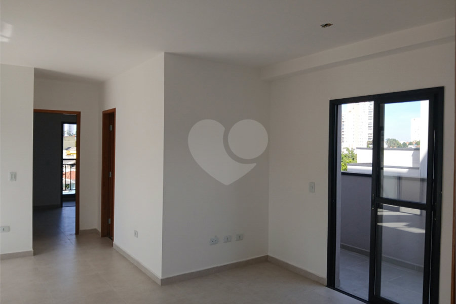 Casa à venda com 2 quartos, sendo 1 suíte, no condomínio Sintra, São Paulo - SP