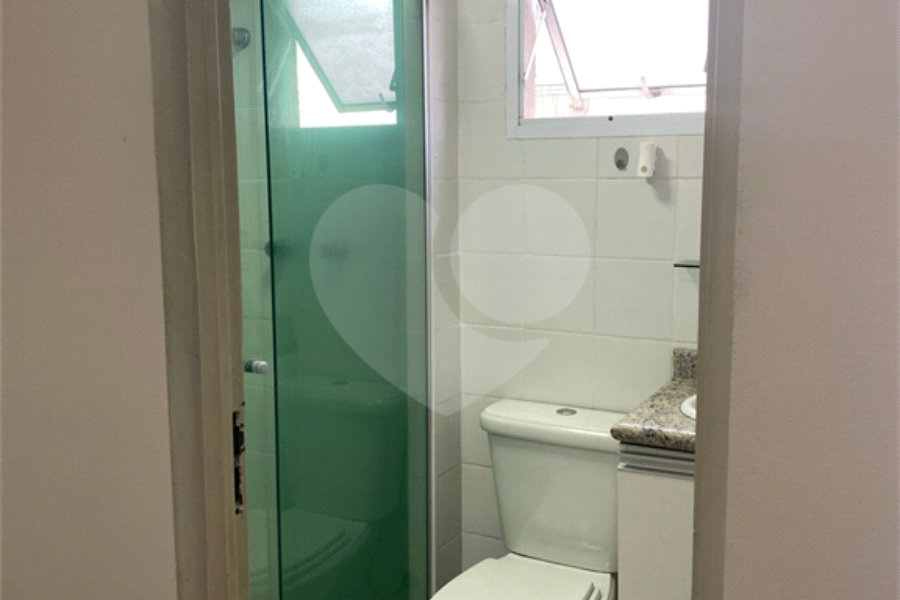 Apartamento à venda com 2 quartos, sendo 1 suíte, em Parque Maria Domitila, São Paulo, SP