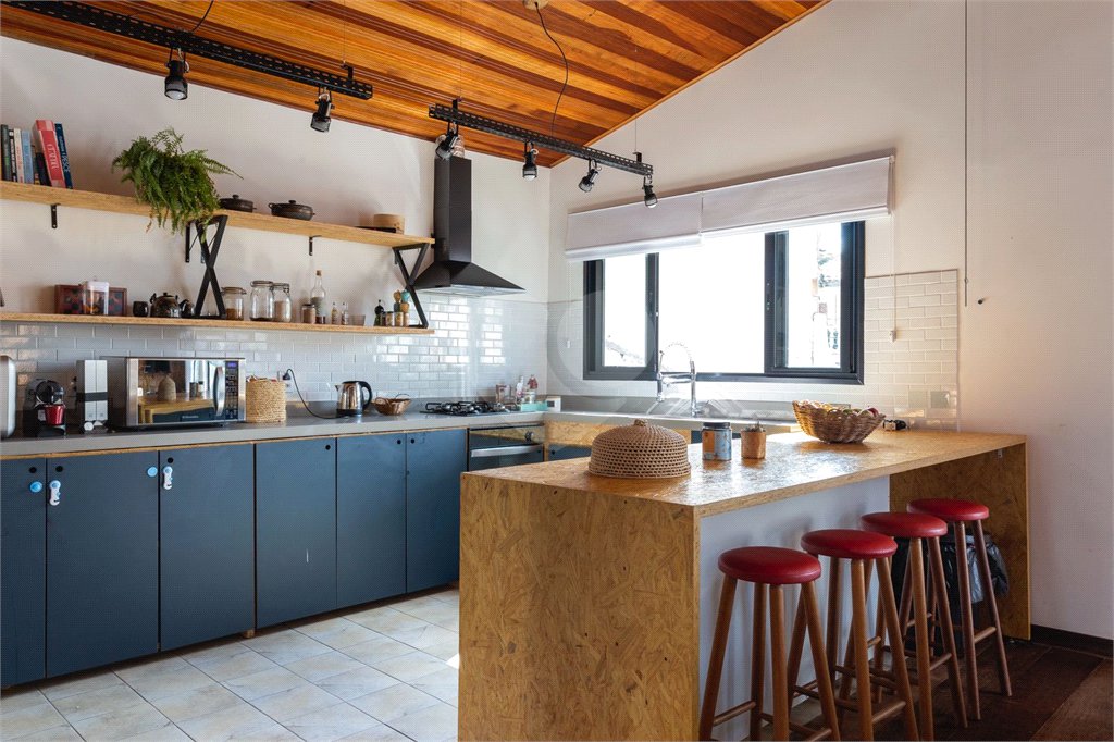 Casa Térrea à venda com 3 quartos, sendo 2 suítes,  em Vila Ipojuca, São Paulo, SP