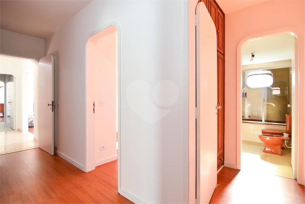 Apartamento à venda com 4 quartos, sendo 2 suítes,  em Brooklin Paulista, São Paulo, SP