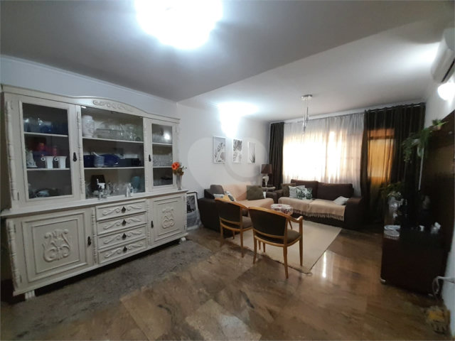 Sobrado à venda com 4 quartos, sendo 1 suíte,  em Santana, São Paulo, SP
