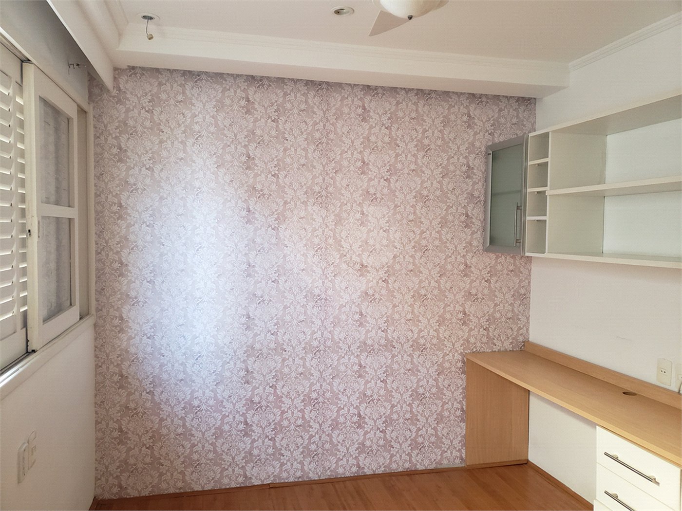Casa à venda com 4 quartos, sendo 1 suíte,  em Vila Oliveira, Mogi das Cruzes, SP