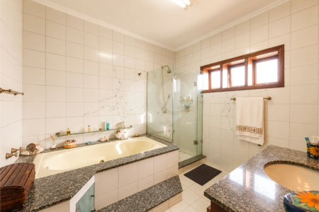 Casa à venda ou para alugar com 4 quartos, sendo 3 suítes, no Centro, Itapetininga, SP