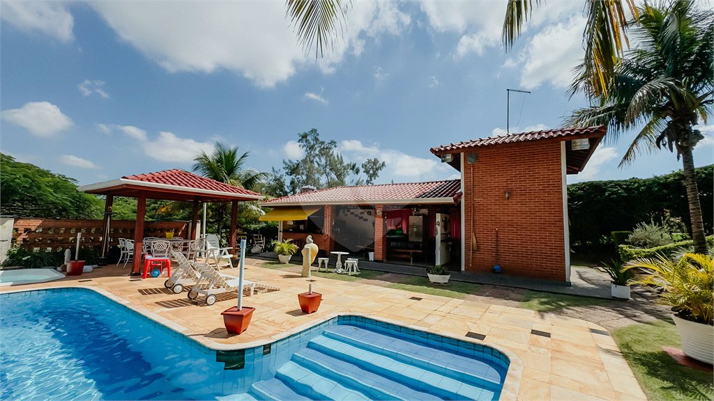 Casa à venda com 4 suítes no condomínio Monte Belo, Salto - SP