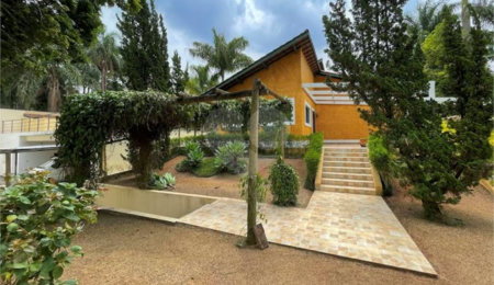 Casa à venda com 4 suítes no condomínio Miollo da Granja, Cotia - SP