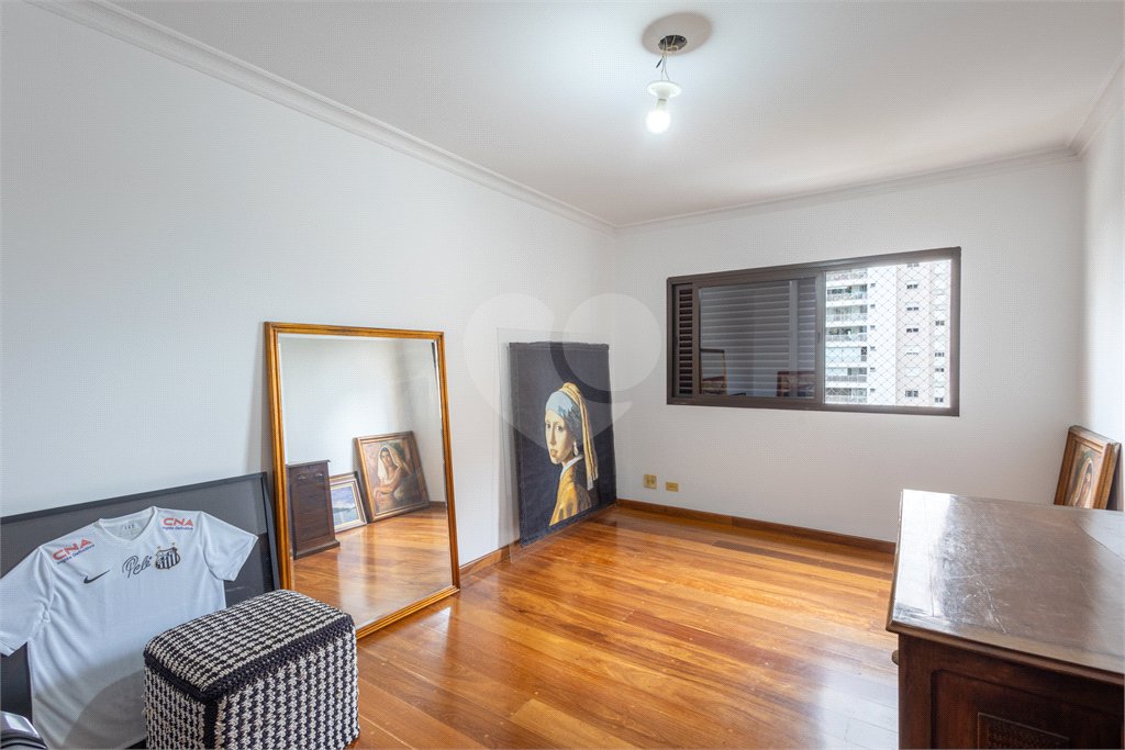 Apartamento à venda com 4 quartos, sendo 3 suítes,  em Jardim Monte Kemel, São Paulo, SP
