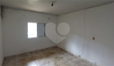 Casa Térrea à venda com 2 quartos em Jardim São Luís, São Paulo, SP