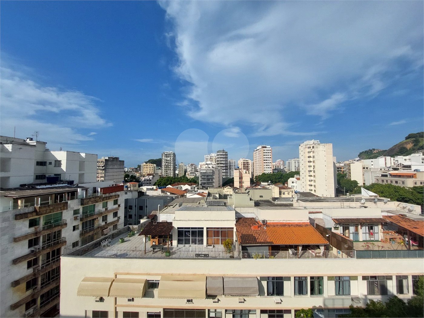 Cobertura à venda com 2 quartos, sendo 1 suíte,  em Tijuca, Rio de Janeiro, RJ