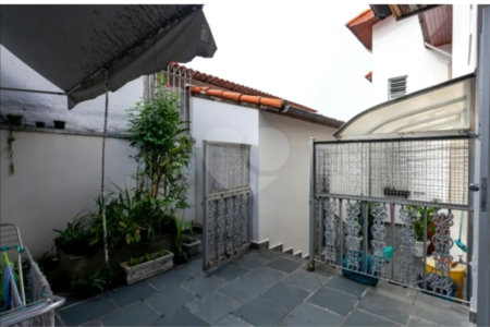 Sobrado à venda com 3 quartos, sendo 2 suítes, em Aclimação, São Paulo, SP