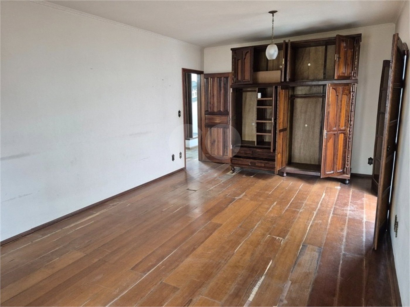 Casa à venda com 3 suítes em Vila Jardini, Sorocaba, SP