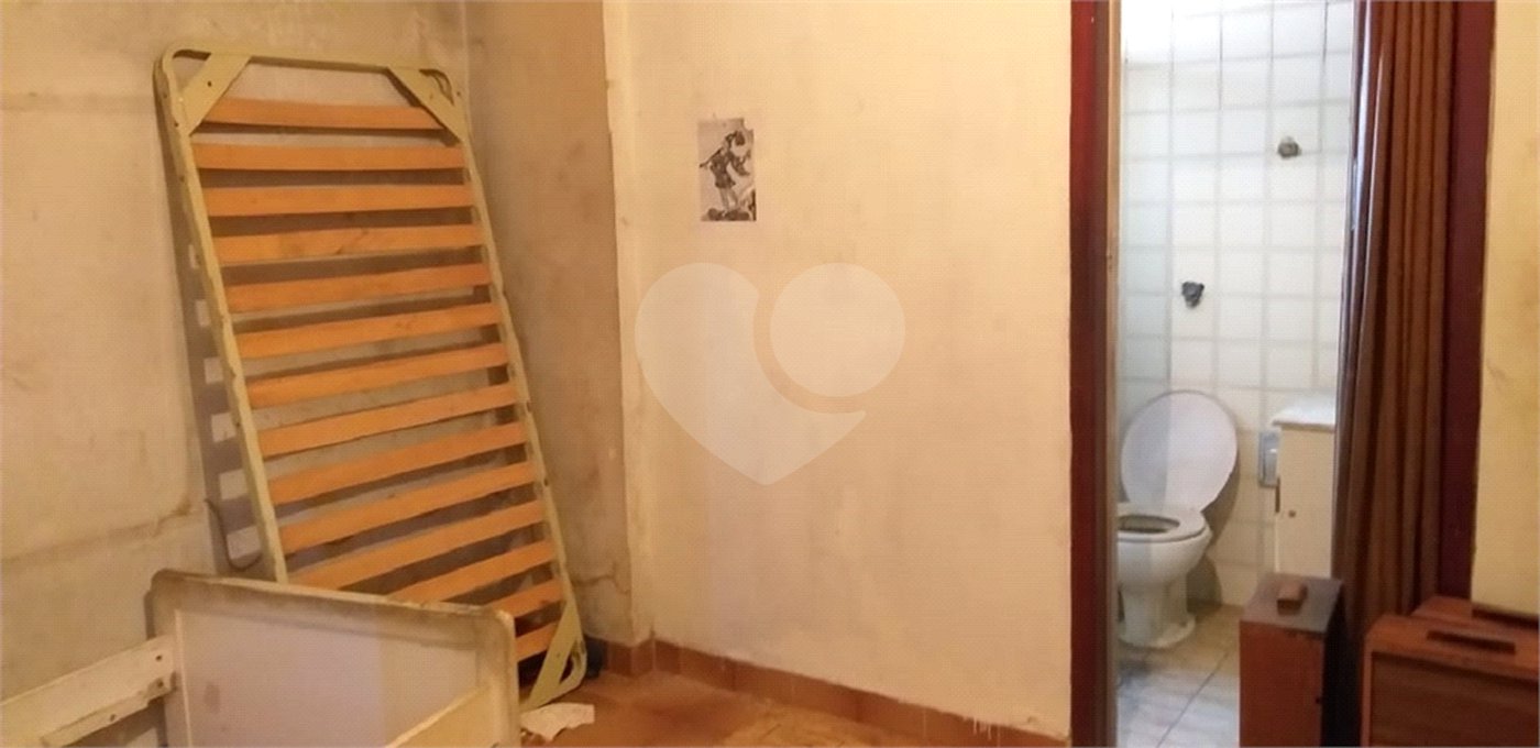 Sobrado à venda ou para alugar com 4 quartos, sendo 1 suíte, em Santana, São Paulo, SP
