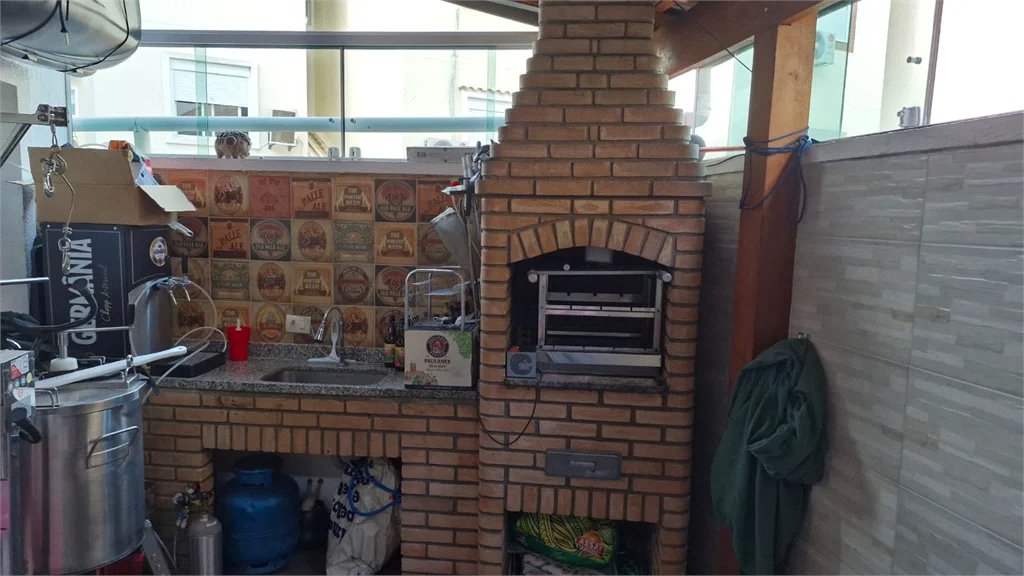 Casa à venda com 3 quartos, sendo 1 suíte, no condomínio Moradas do Horto, São Paulo - SP