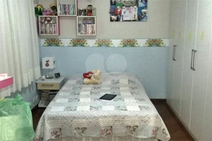 Sobrado à venda com 6 quartos, sendo 4 suítes, em Tremembé, São Paulo, SP