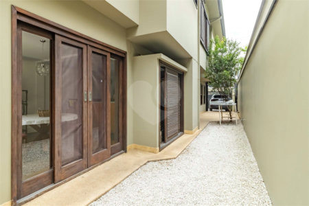 Casa à venda com 3 quartos, sendo 1 suíte, em Jardim Paulistano, São Paulo, SP