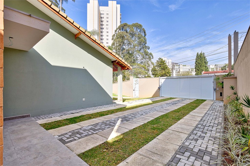 Casa de Vila à venda com 3 suítes em Alto da Boa Vista, São Paulo, SP