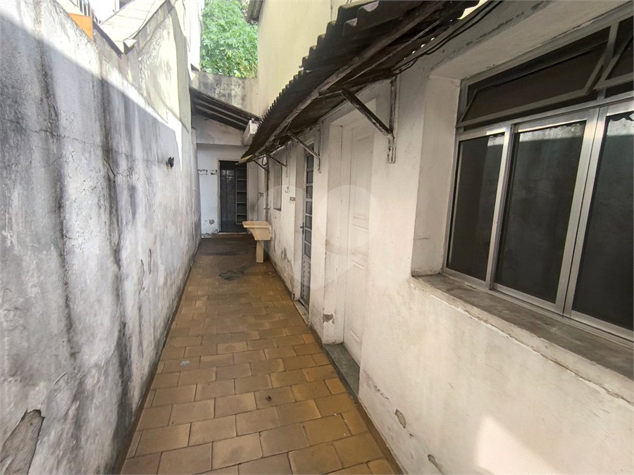 Casa à venda ou para alugar com 5 quartos, sendo 1 suíte,  em Parque Independência, São Paulo, SP