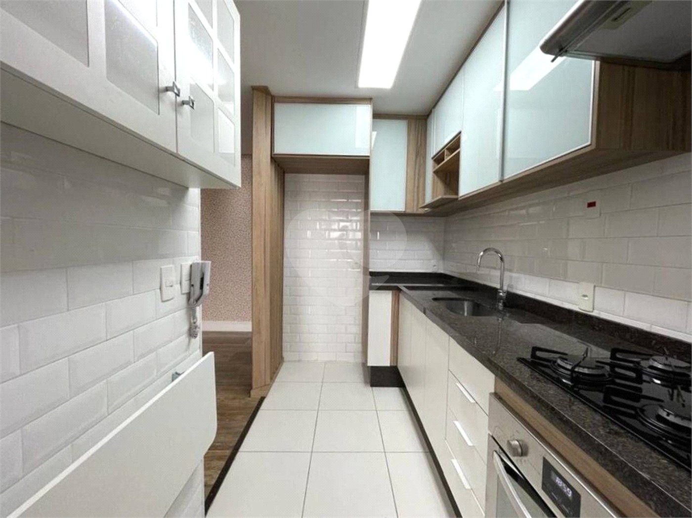Apartamento à venda com 3 quartos, sendo 1 suíte,  em Vila Gomes Cardim, São Paulo, SP