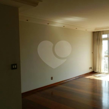 Apartamento à venda com 3 quartos, sendo 1 suíte, em Alto da Boa Vista, São Paulo, SP