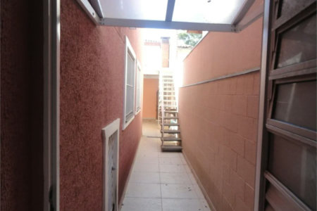 Sobrado à venda com 3 quartos, sendo 1 suíte, em Parque Ipê, São Paulo, SP