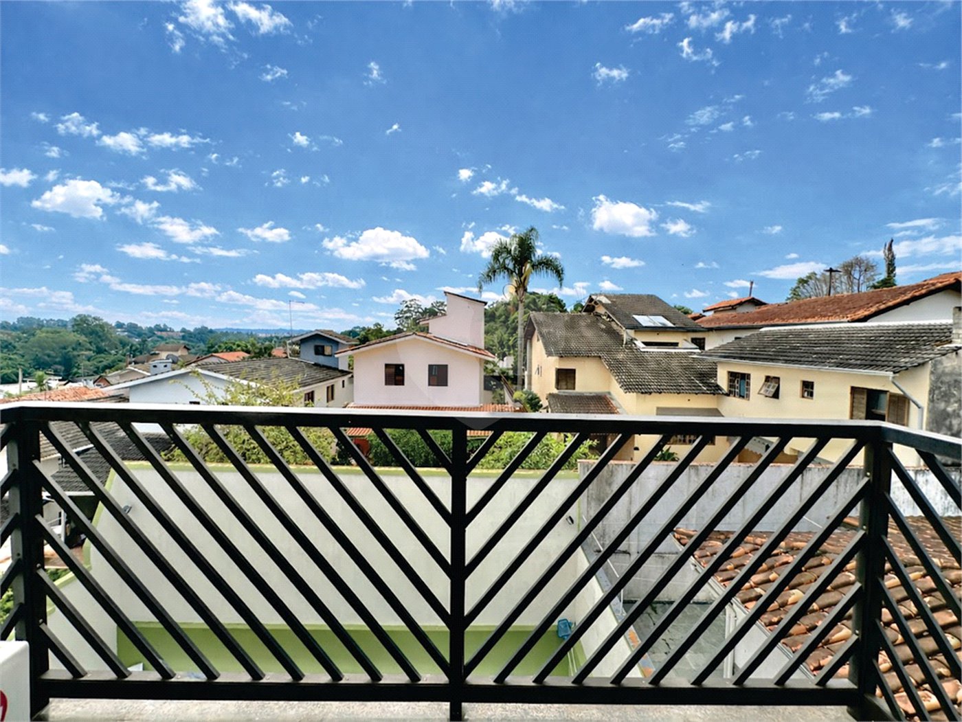 Casa à venda com 4 suítes no condomínio San Diego Park, Cotia - SP
