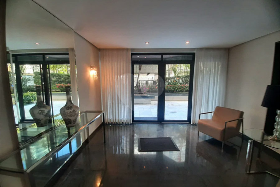 Apartamento à venda com 3 suítes em Tatuapé, São Paulo, SP