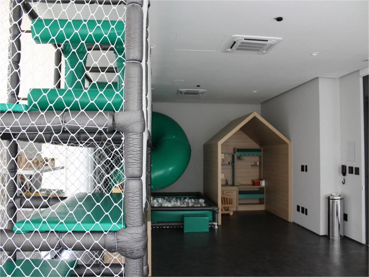 Apartamento à venda com 3 suítes em Pinheiros, São Paulo, SP