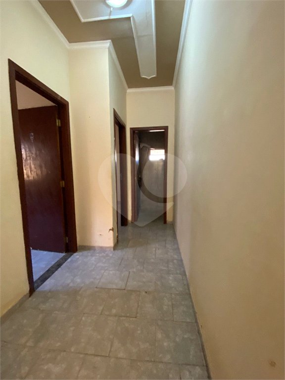Casa à venda com 3 quartos, sendo 2 suítes, no Centro, Três Lagoas, MS