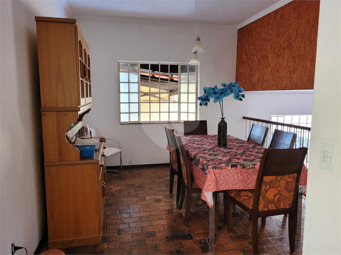 Casa à venda com 4 quartos, sendo 1 suíte, em Vila Leão, Sorocaba, SP