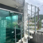 Sobrado à venda com 2 quartos, sendo 1 suíte, em Estância Balneária Hawai, Caraguatatuba, SP