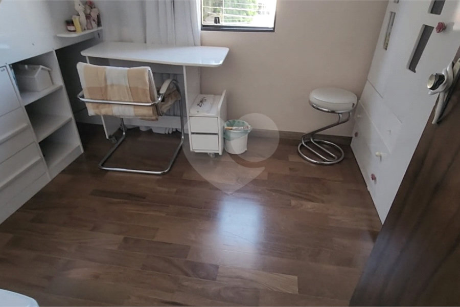 Casa à venda com 4 quartos, sendo 1 suíte, em Parada Inglesa, São Paulo, SP