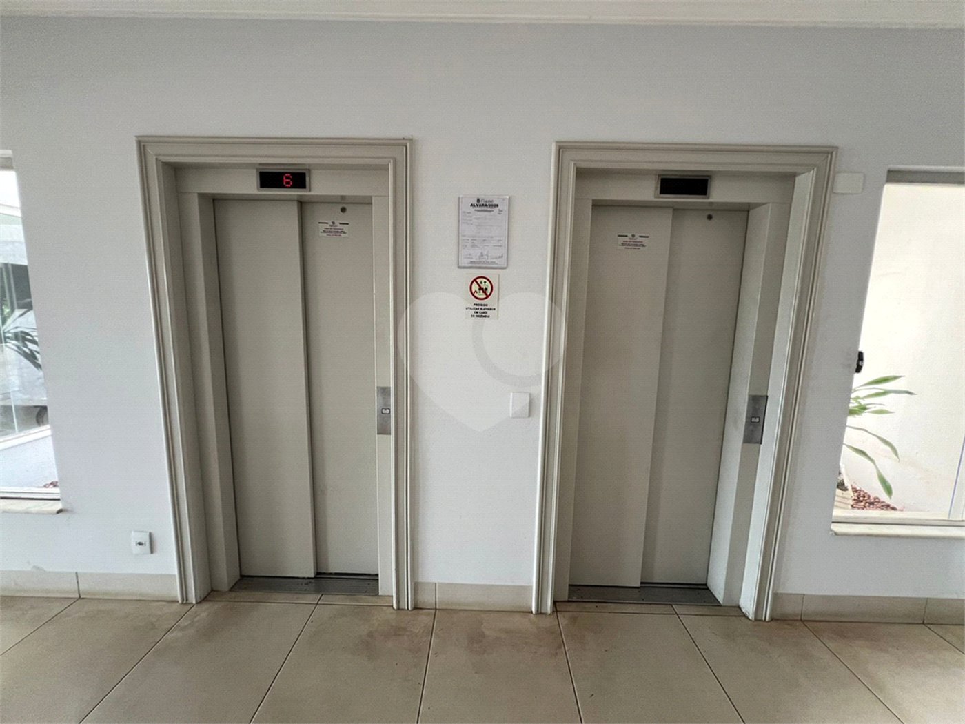 Apartamento à venda com 2 quartos, sendo 1 suíte, em Araés, Cuiabá, MT