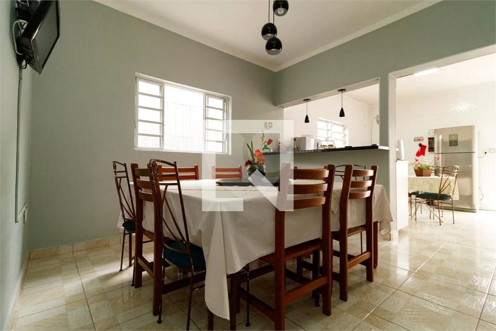 Casa à venda com 4 quartos, sendo 1 suíte,  em Vila Constança, São Paulo, SP