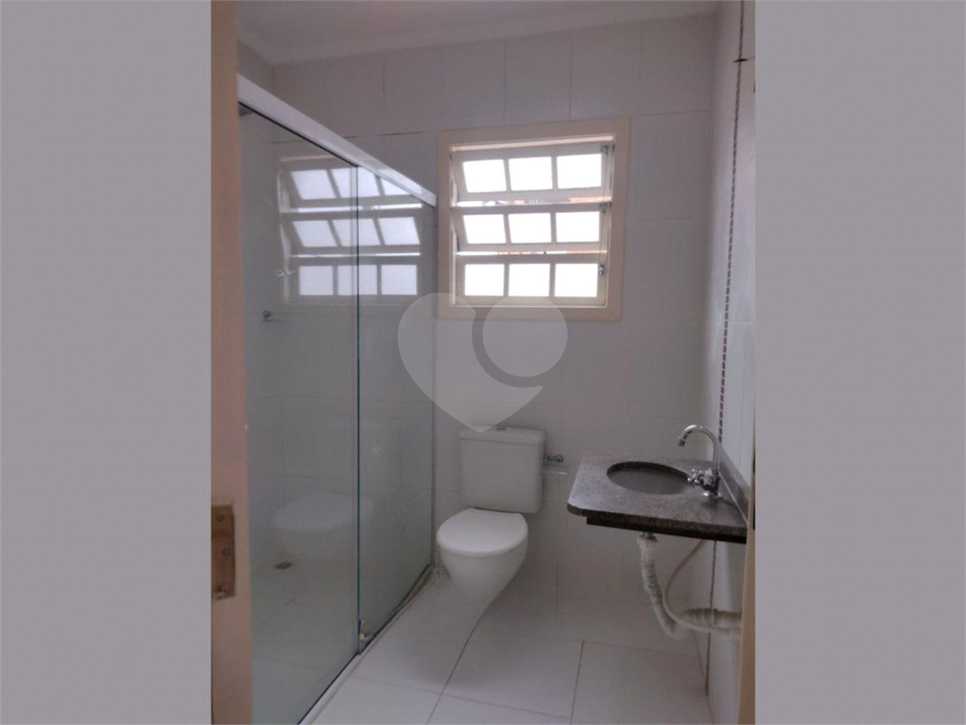 Sobrado à venda com 3 quartos, sendo 1 suíte,  no Centro, Mogi das Cruzes, SP