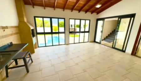 Condomínio à venda com 4 quartos, sendo 2 suítes,  em Jardim Imperial, Cuiabá, MT