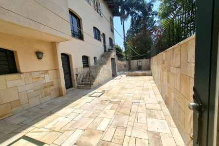 Casa à venda com 5 quartos, sendo 3 suítes,  em Alto da Boa Vista, São Paulo, SP
