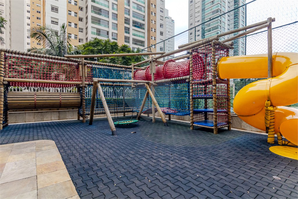 Apartamento à venda com 4 suítes em Campo Belo, São Paulo, SP