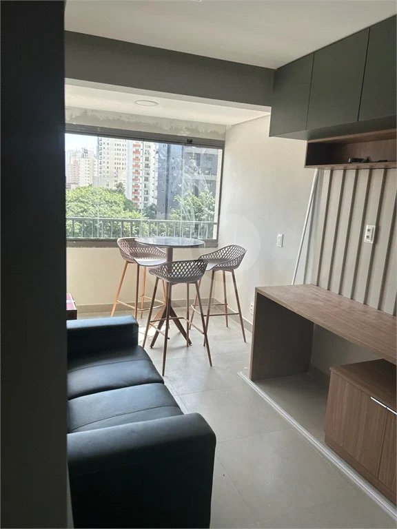Apartamento para Locação Moema 30 m2 1 Dormitório Mobiliado