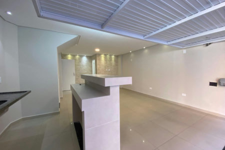 Casa com 2 dormitórios à venda, 106 m² por R$ 580.000,00 - Marapé - Santos/SP