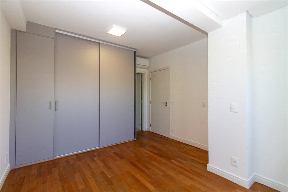 Apartamento à venda ou para alugar com 3 suítes em Jardim Morumbi, São Paulo, SP