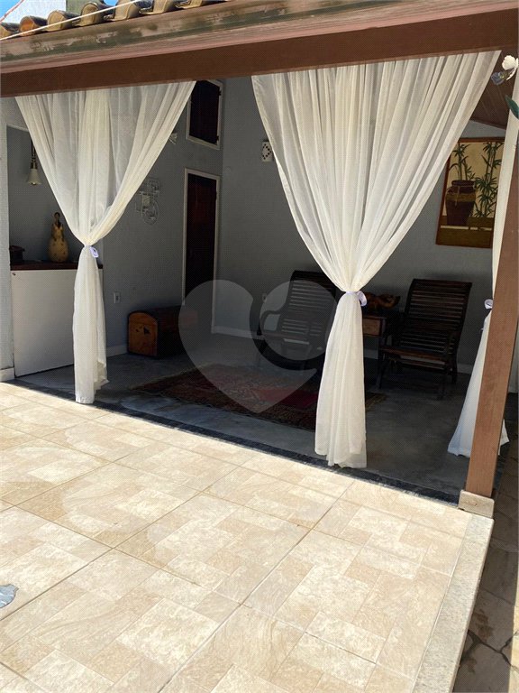 Casa em condomínio à venda com 3 quartos, sendo 2 suítes, em Caravelas, Armação dos Búzios, RJ