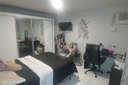 Casa à venda com 3 quartos, sendo 1 suíte, em Campo Grande, Rio de Janeiro, RJ