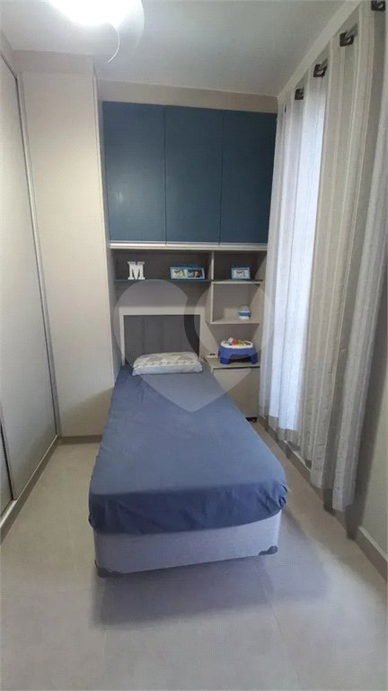 Casa à venda com 3 quartos, sendo 1 suíte, no condomínio Horto Florestal Villagio, Sorocaba - SP
