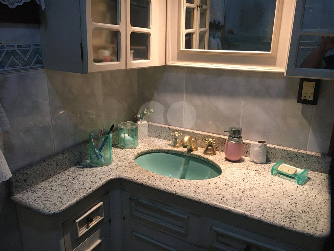 Casa à venda com 1 quarto, sendo 2 suítes, no Centro, Itaguaí, RJ