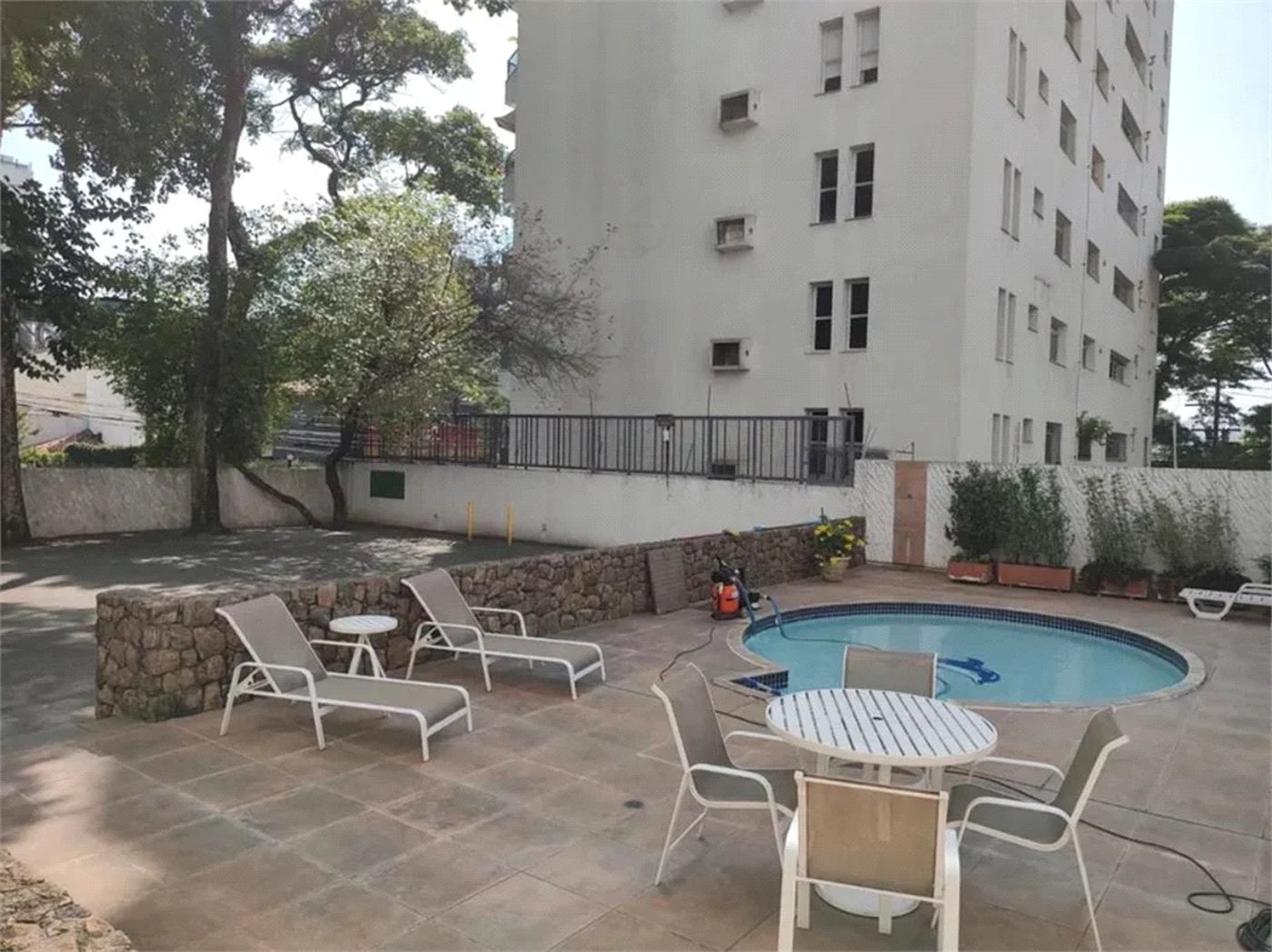 Apartamento à venda com 4 quartos, sendo 1 suíte, em Brooklin Paulista, São Paulo, SP