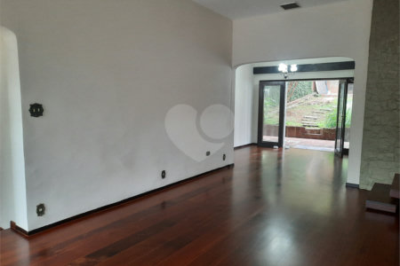 Casa Térrea à venda com 3 quartos, sendo 2 suítes,  em Jardim Marajoara, São Paulo, SP