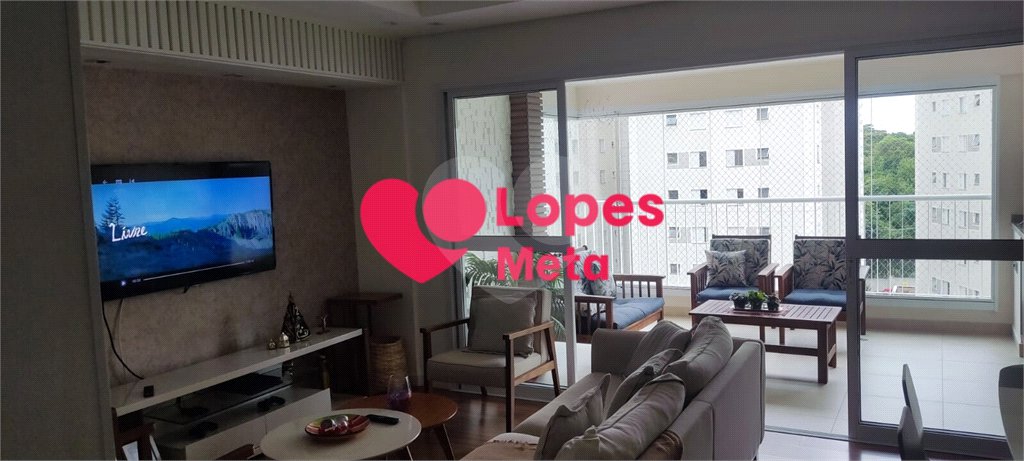 Apartamento à venda com 3 quartos, sendo 1 suíte, em Jardim das Indústrias, São José dos Campos, SP