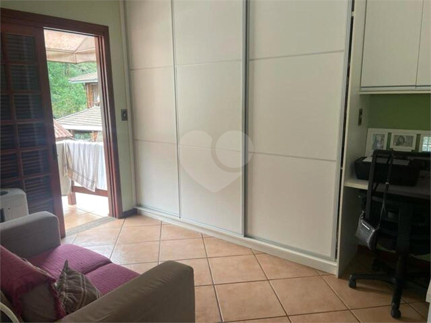 Casa à venda com 3 quartos, sendo 1 suíte, no condomínio Clube de Campo Mairiporã, Mairiporã - SP