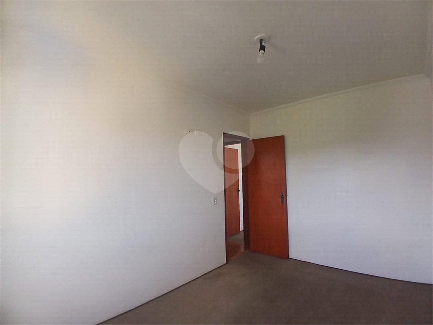 Apartamento à venda ou para alugar com 3 quartos, sendo 1 suíte,  em Jardim Flórida, São Roque, SP