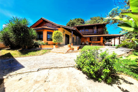 Casa à venda com 3 quartos, sendo 1 suíte, em Mogi Moderno, Mogi das Cruzes, SP