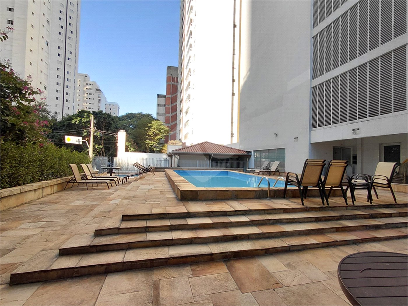 Apartamento à venda com 2 quartos, sendo 1 suíte, em Água Branca, São Paulo, SP